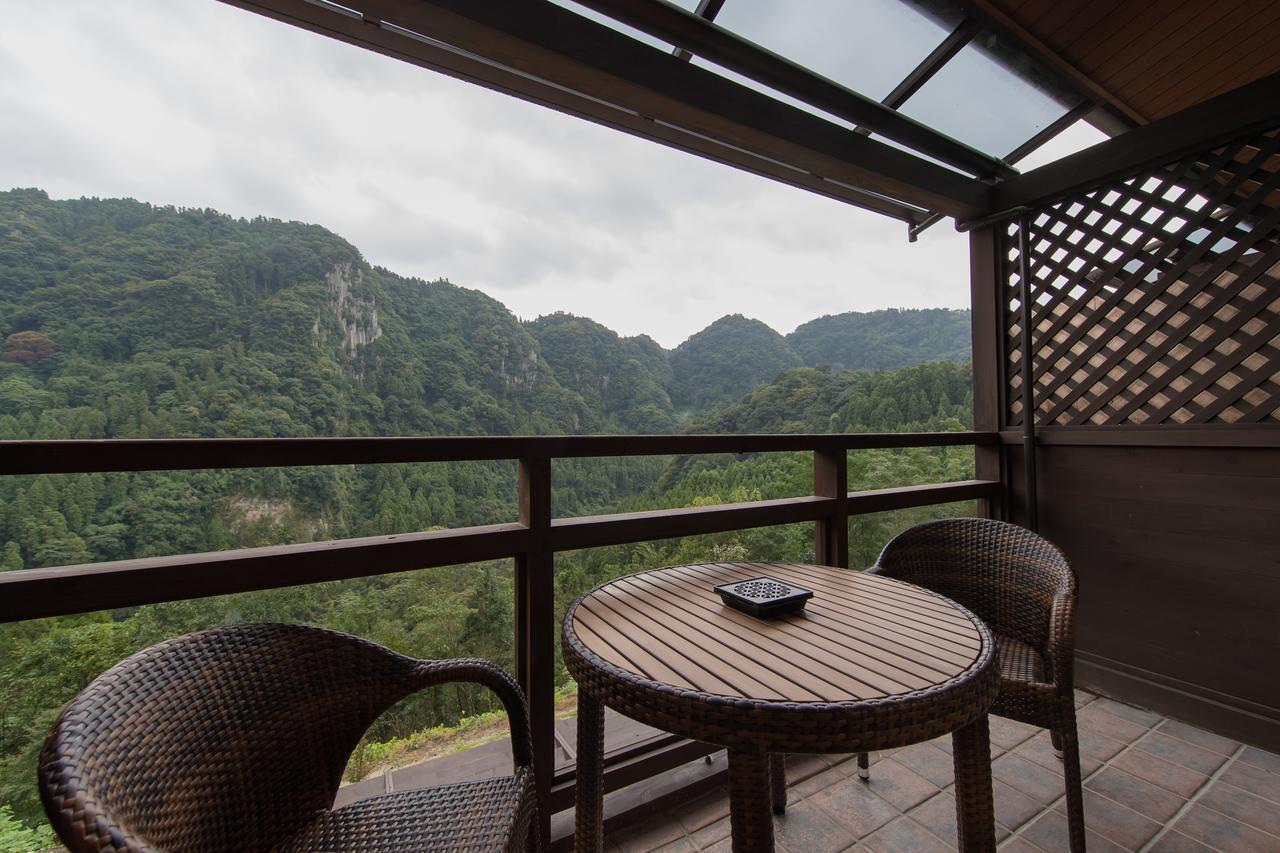 Okuhita Onsen Umehibiki Hotell Exteriör bild