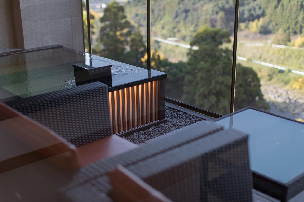Okuhita Onsen Umehibiki Hotell Exteriör bild