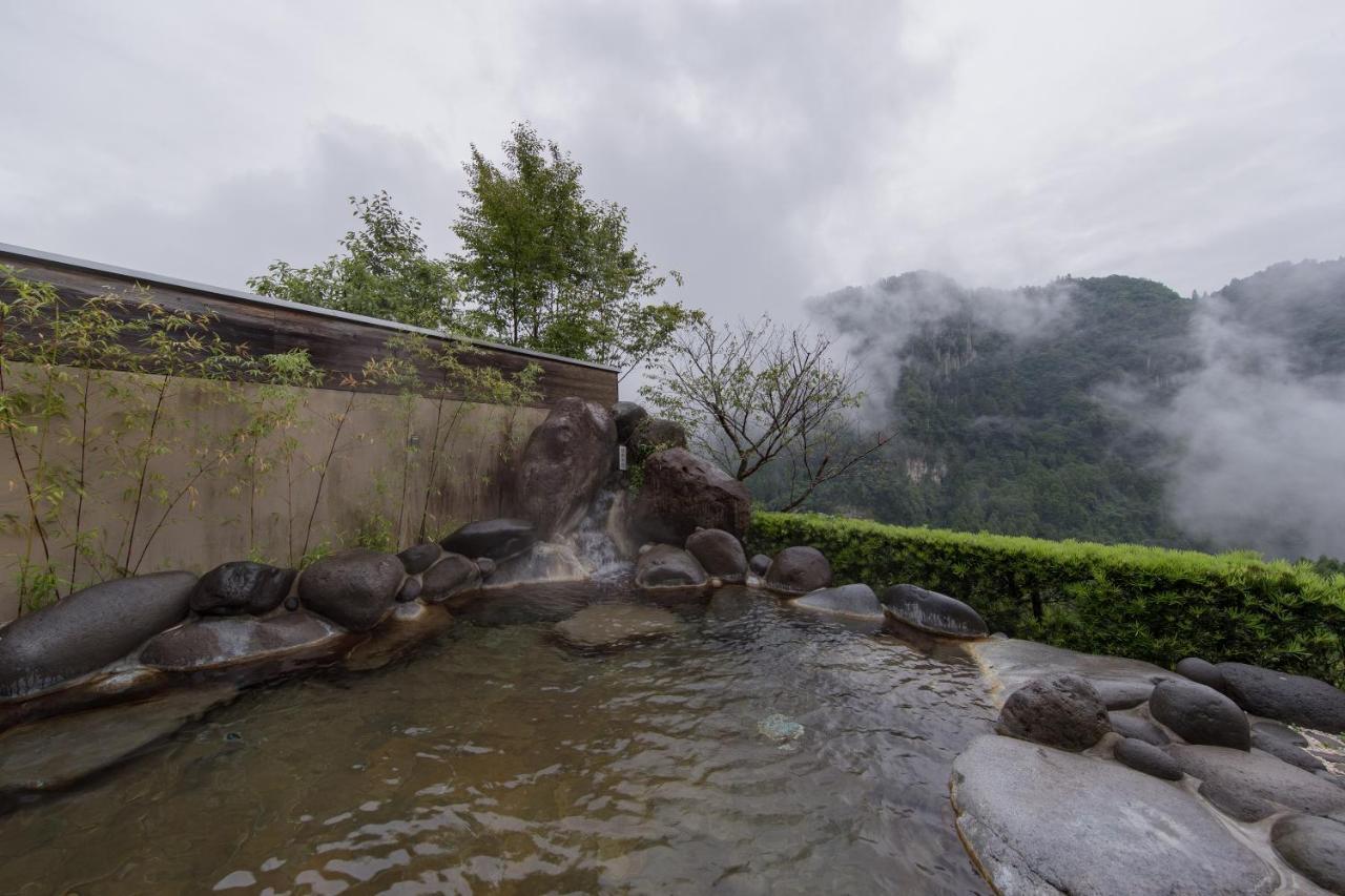 Okuhita Onsen Umehibiki Hotell Exteriör bild