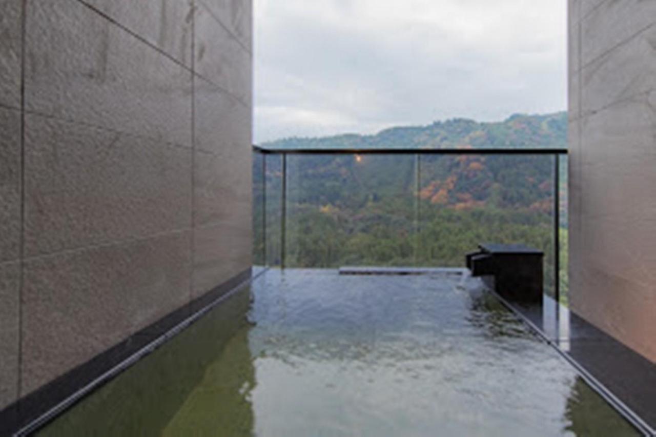 Okuhita Onsen Umehibiki Hotell Exteriör bild